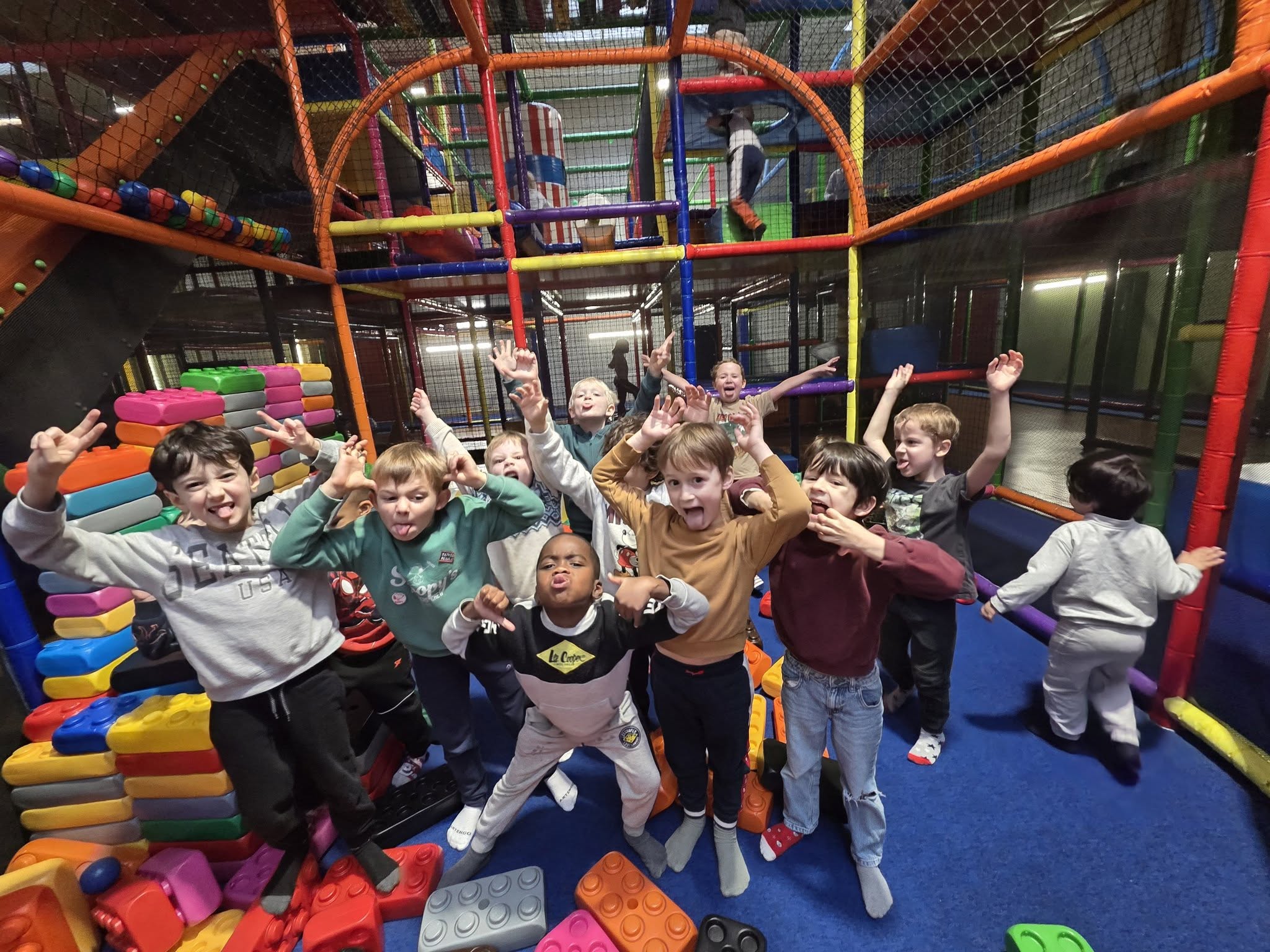 602455201_1362028315714118_1869196278575189701_n