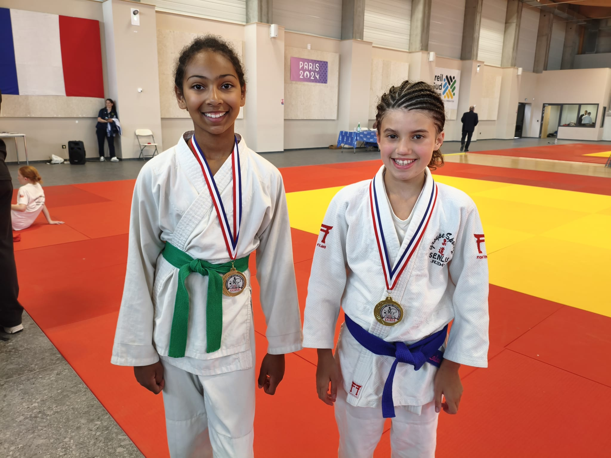 LE GS SENLIS JUDO AU SOMMET EN BENJAMINS